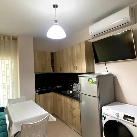 Appartamento Lenci Golem (Tirana)